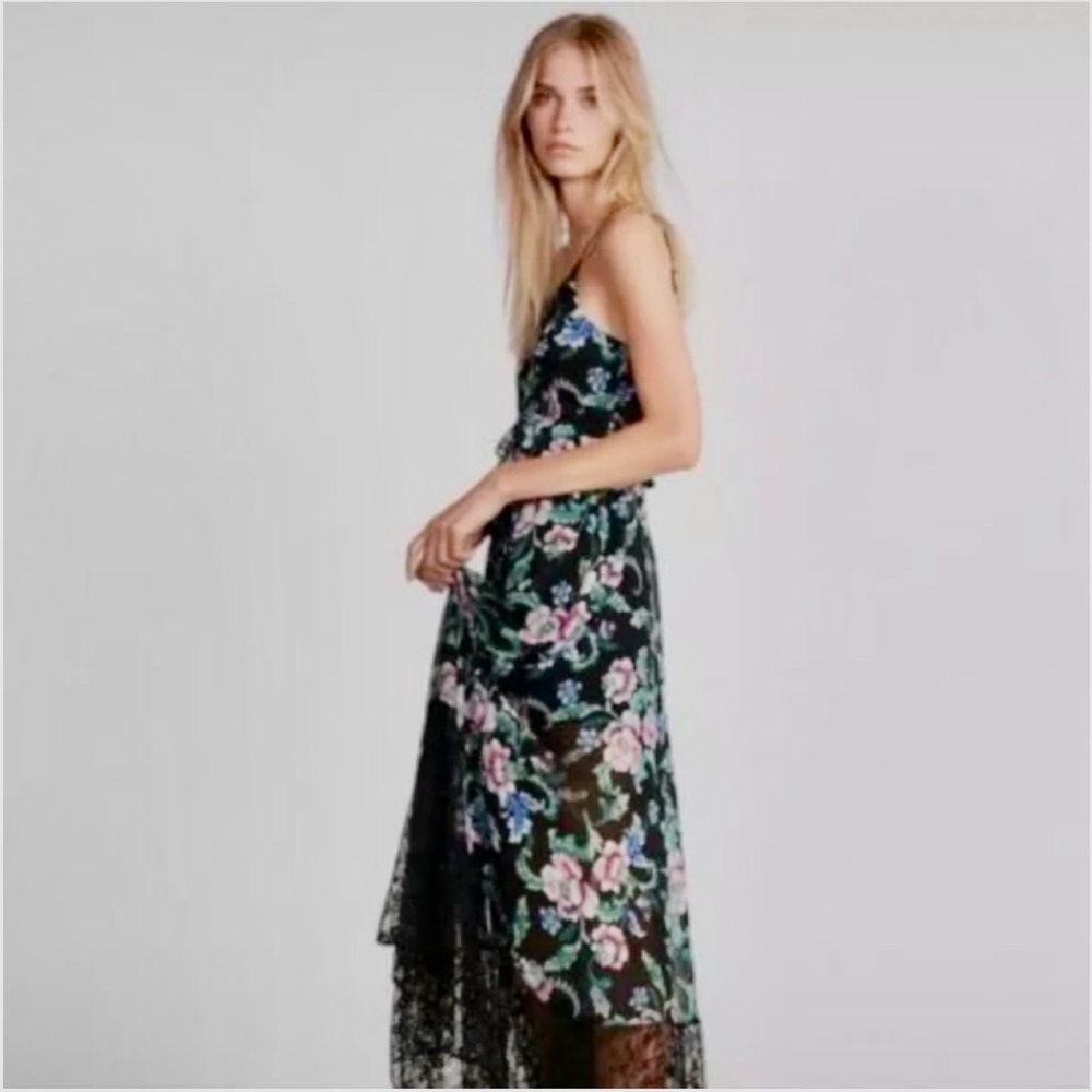 Express moody floral strappy maxi, sz 2